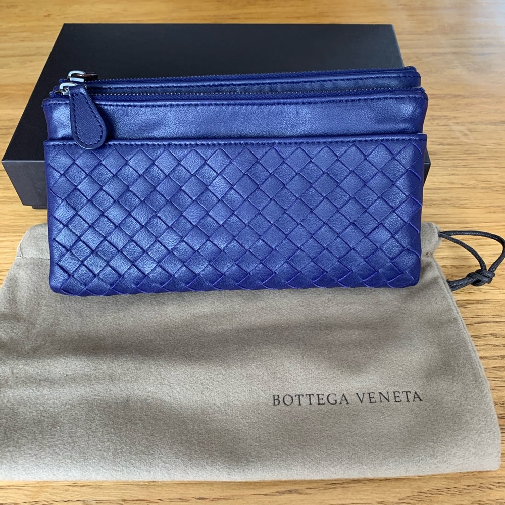 ** AUTHENTIC Bottega Veneta Long Wallet **